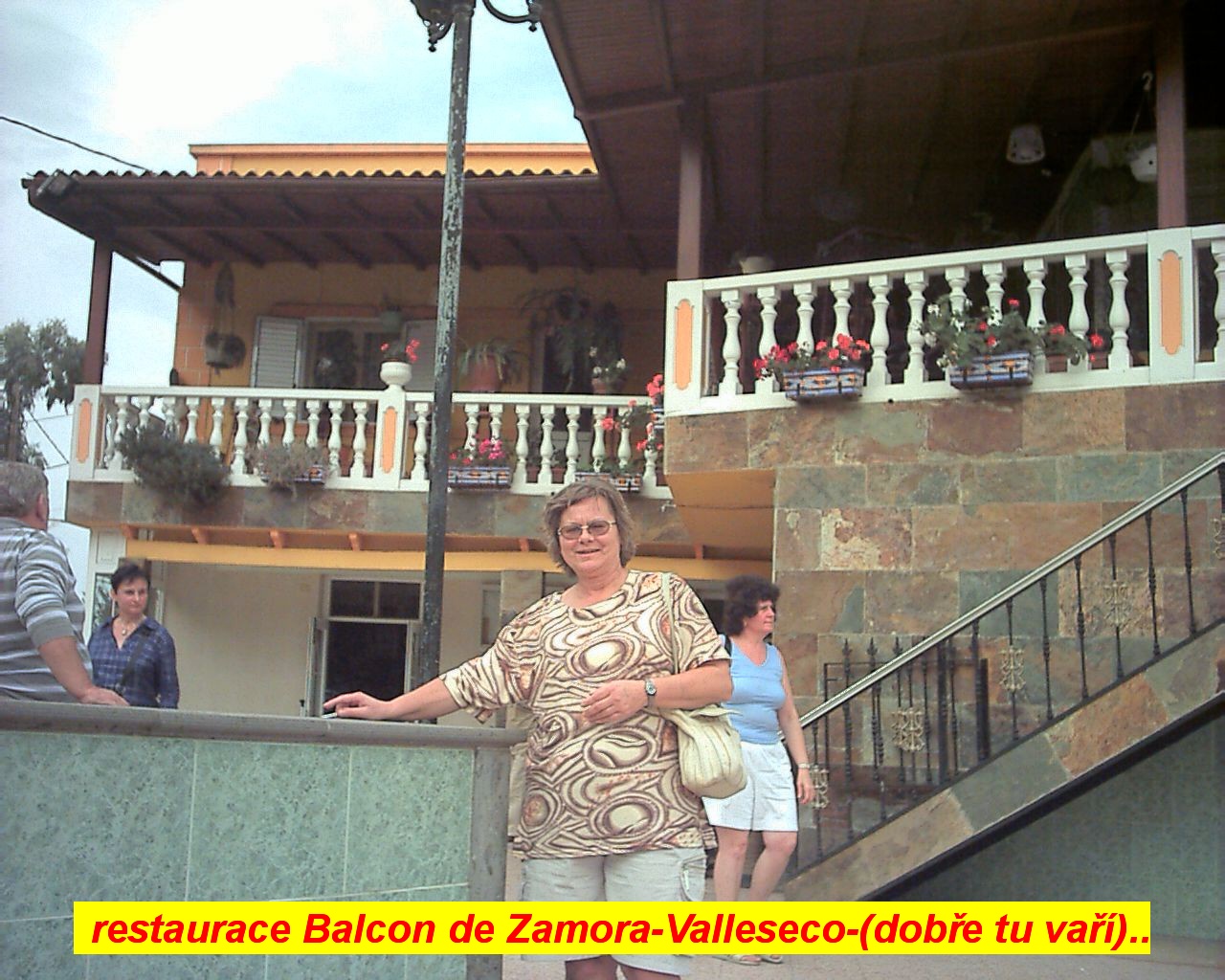 nv28_009.jpg